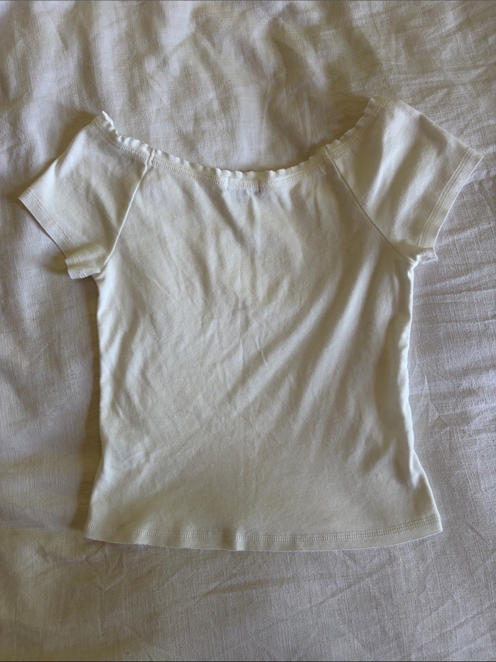 Originality White T shirt - Small - Picture 4 of 4
